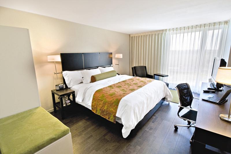 Hotel Indigo Boston - Newton Riverside Εξωτερικό φωτογραφία