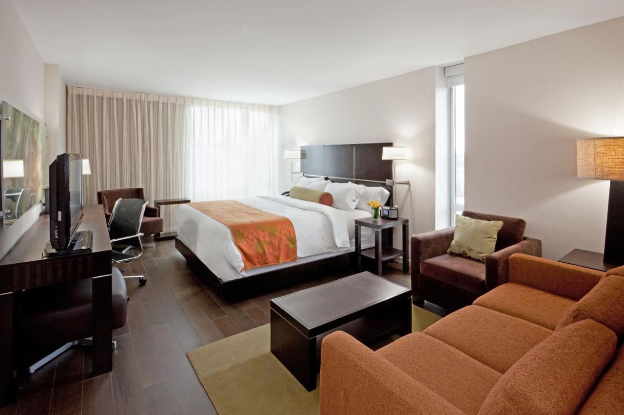 Hotel Indigo Boston - Newton Riverside Εξωτερικό φωτογραφία